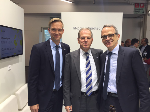 Industry professionals met at the HF stand, Jan Ikels (Director HF Press+LipidTech ), Günter Simon (Managing Director), and Thomas Mielke (ISTA Mielke GmbH, Oil World, Hamburg) at oils+fats 2015 (from left to right von links nach rechts).